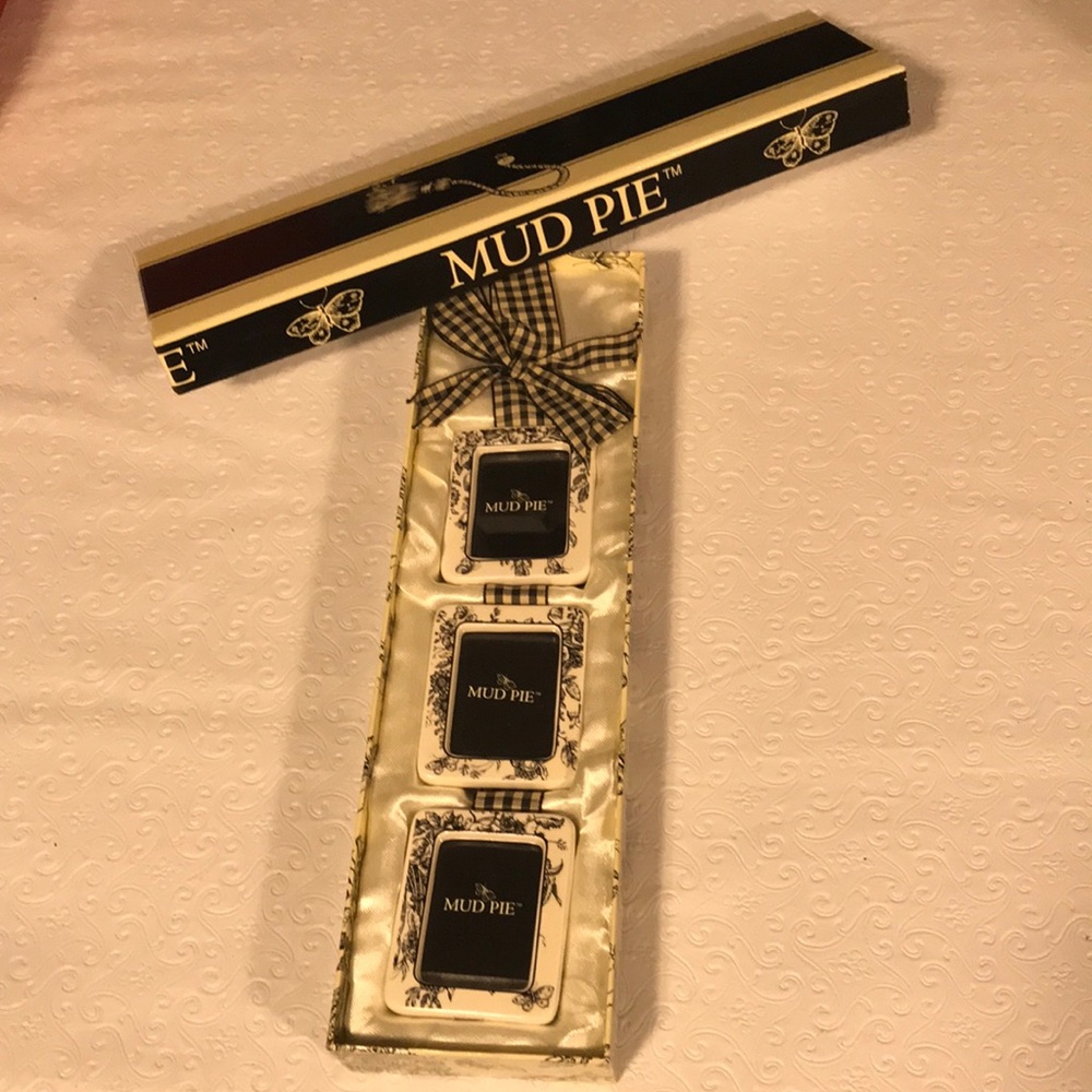 Mud Pie toile triple picture frame nib